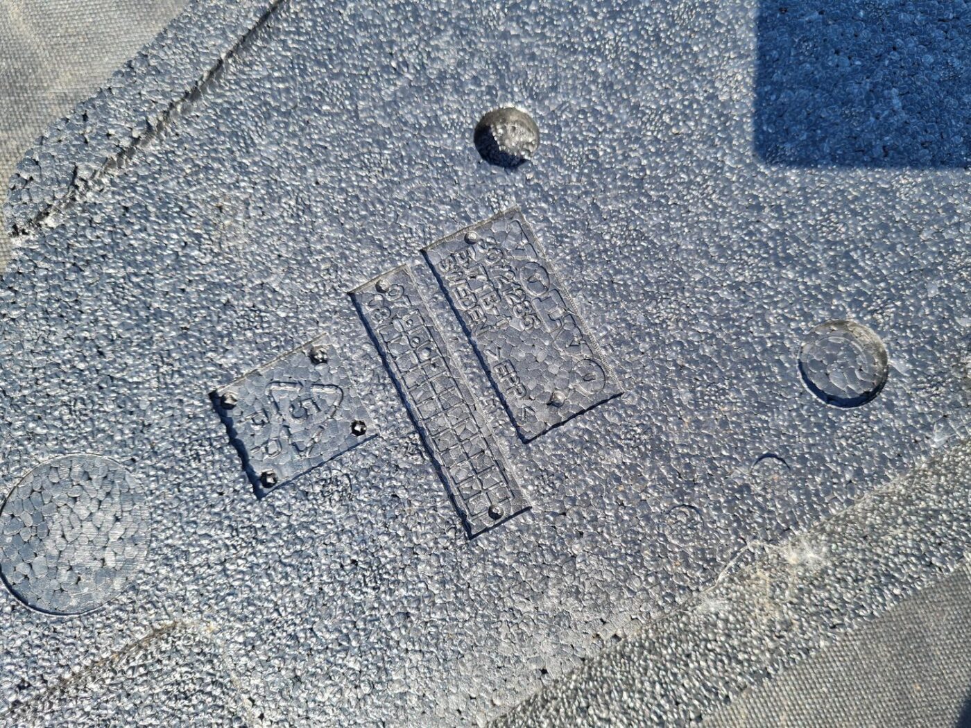 Bagāžnieka nodalījuma putuplasts priekš VOLVO S40 2007 3 Bagāžnieka nodalījuma putuplasts priekš VOLVO S40 2007