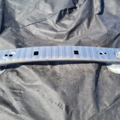 Aizmugurējā bufera pastiprinātājs priekš VOLVO S40 2007