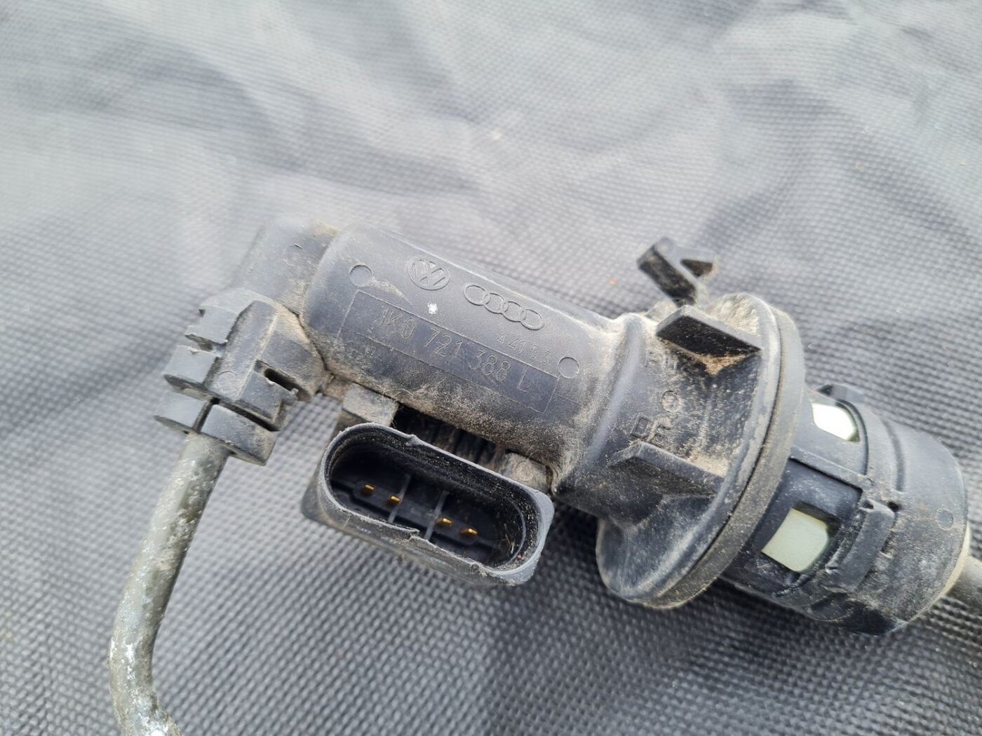 Sajūga galvenais cilindrs priekš VW GOLF 5 2006 3 Sajūga galvenais cilindrs priekš VW GOLF 5 2006