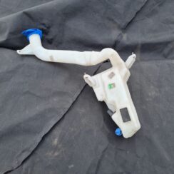 Mazgātāja šķidruma tvertne priekš VW POLO 2005