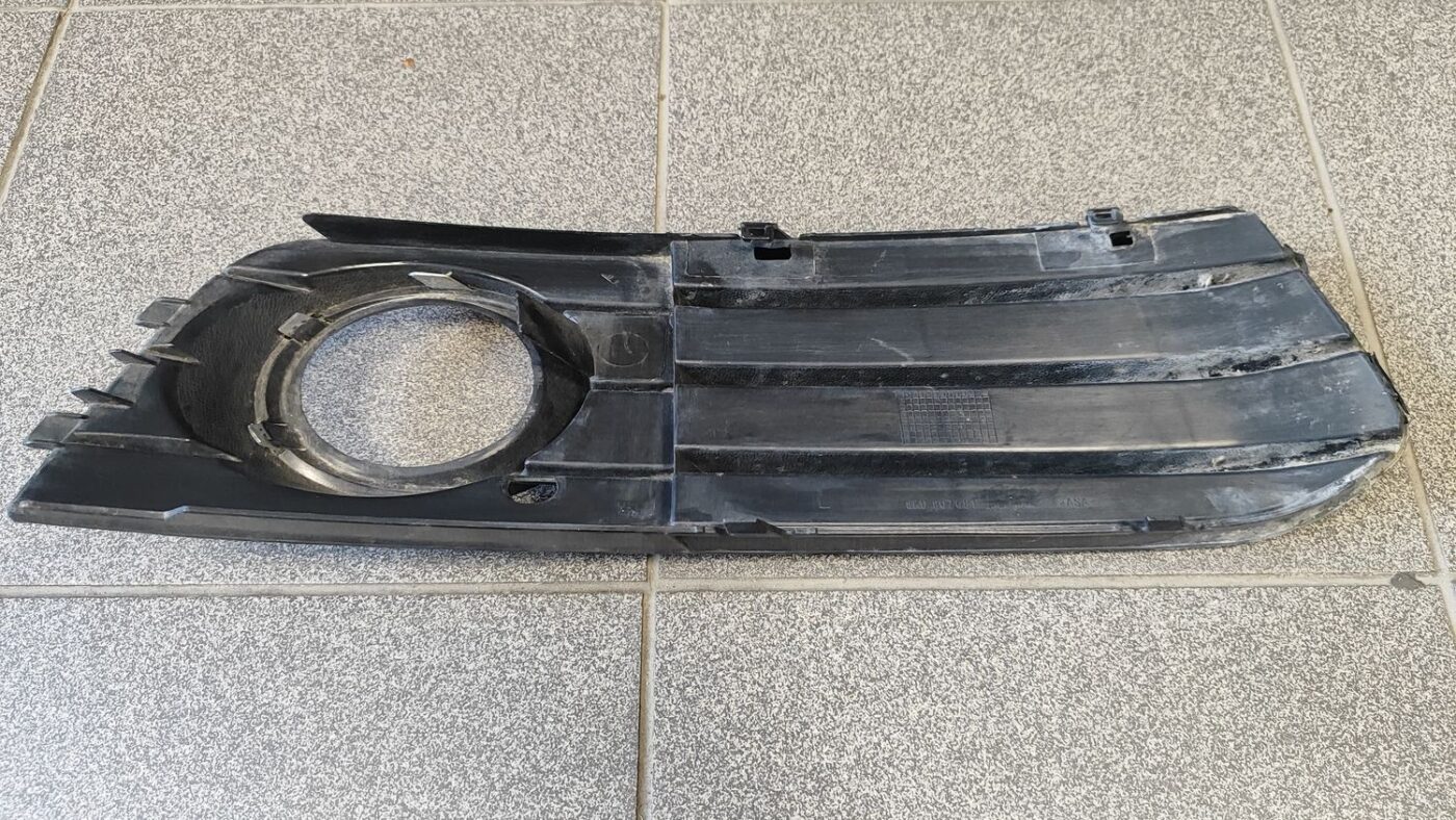 Miglas luktura reste, pa kreisi priekš AUDI A4 2008 AVANT