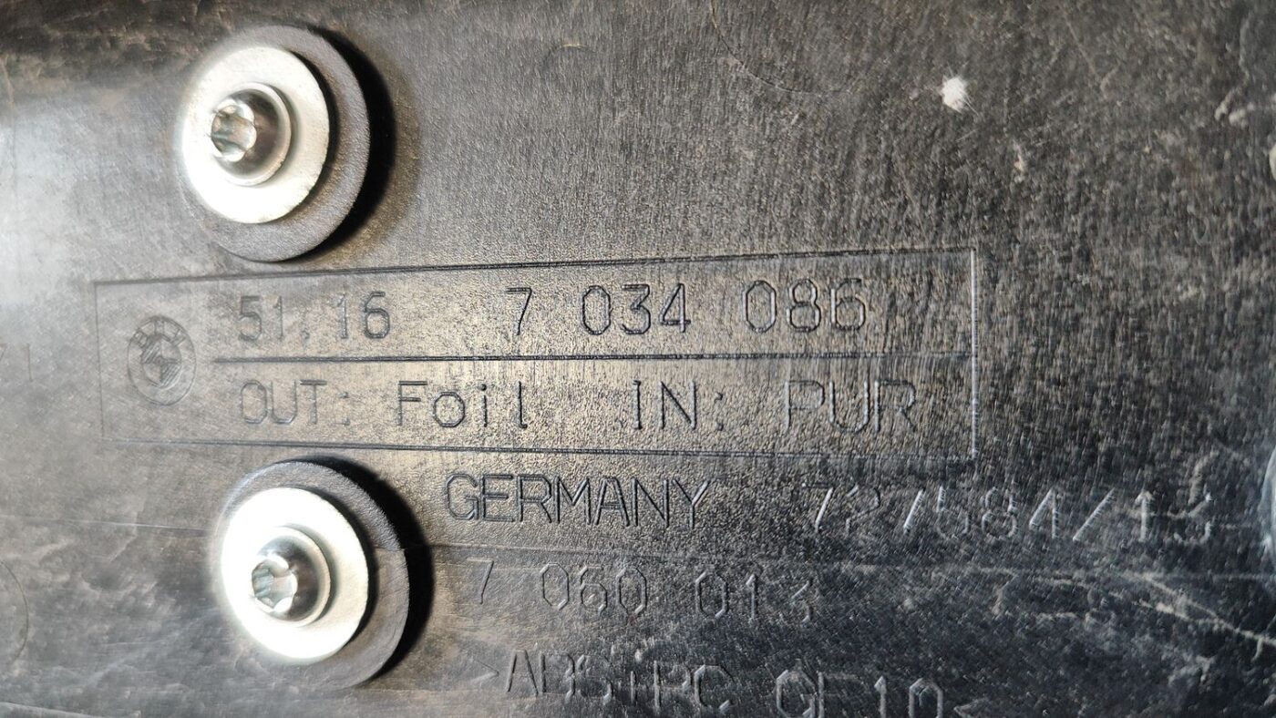 Centrālās konsoles apdares lielākā daļa priekš BMW 525 E60 2006 OLIVE