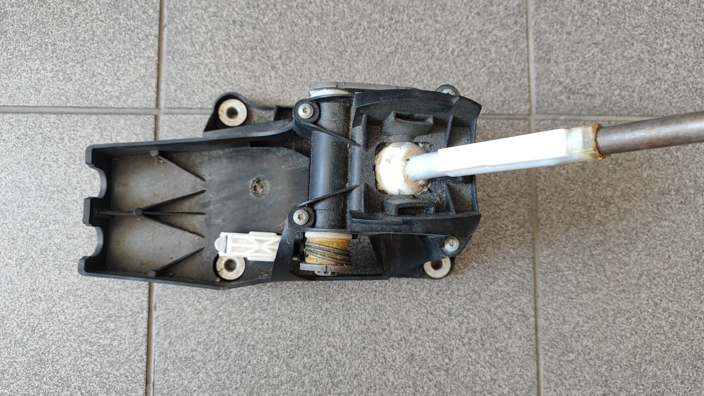 Ātrumu pārslēgšanas slēdzis priekš OPEL ASTRA H 2005