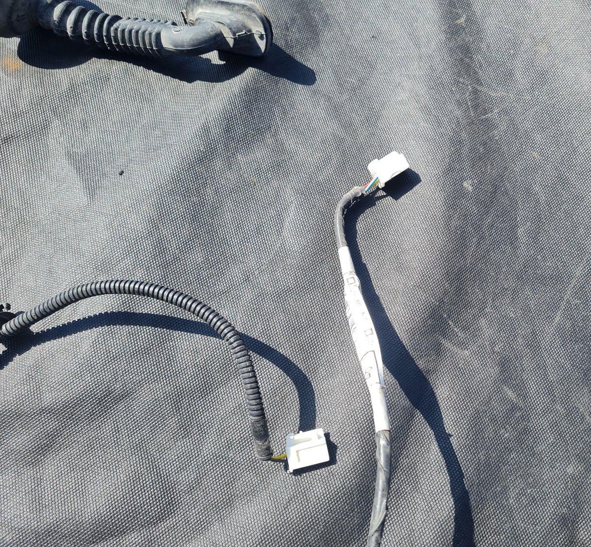 Durvju vadi priekš TOYOTA VERSO 2012