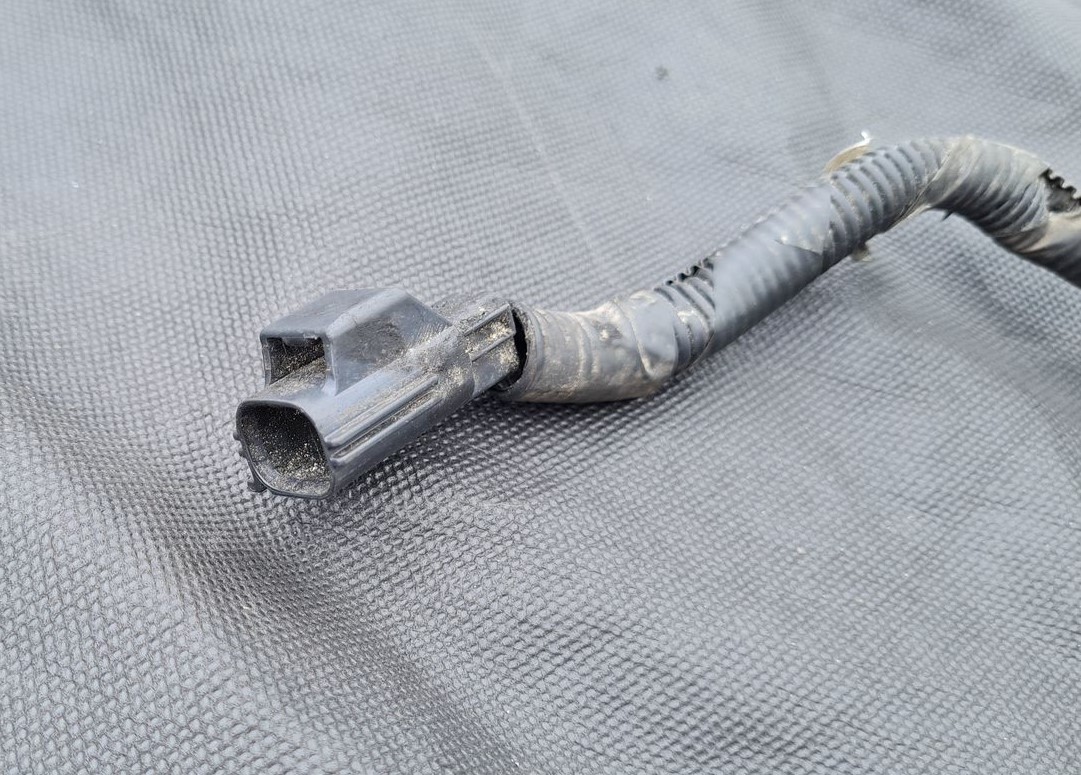 Kloķvārpstas devējs priekš VOLVO S80 2007 GREY 6 Kloķvārpstas devējs priekš VOLVO S80 2007 GREY