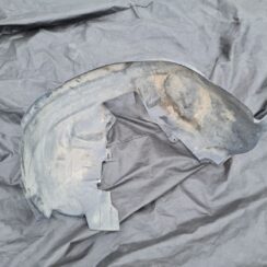 Priekšējais kreisais paspārns priekš VOLVO S80 2007 GREY