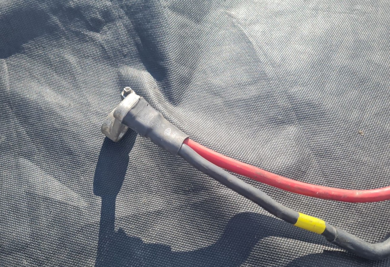 Startera un ģeneratora vads priekš VW GOLF VARIANT 2012