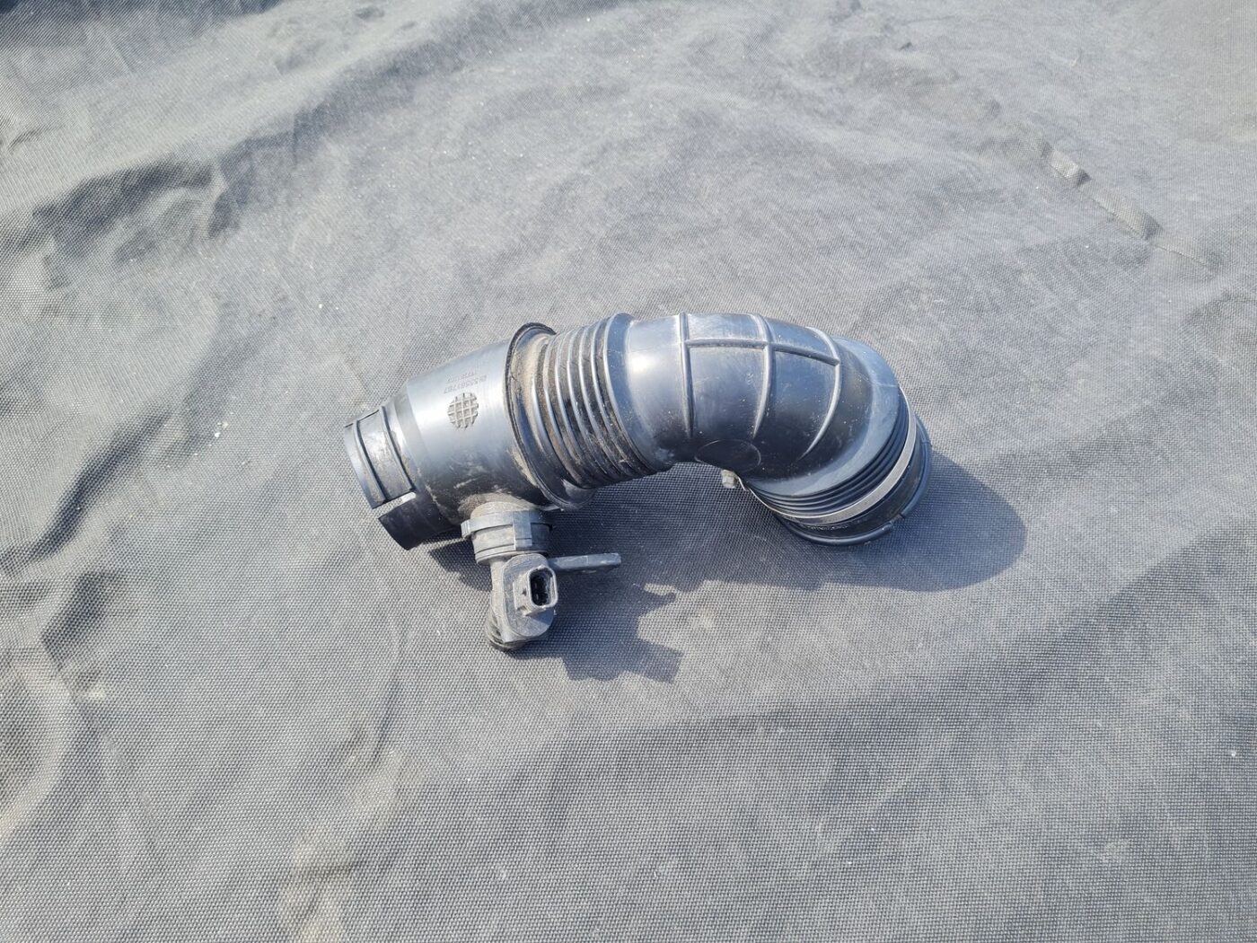 Gaisa filtra korpusa caurule priekš OPEL INSIGNIA SPORTS TOURER 2013