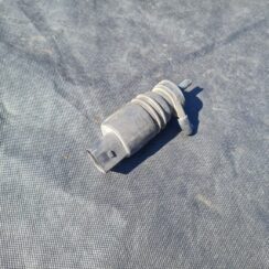 Mazgātāja šķidruma sūknis priekš AUDI A4 2003