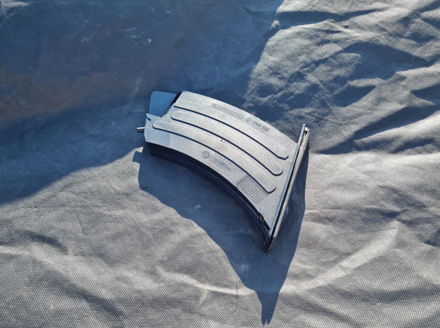 Krūzes turētājs priekš BMW 525 E60 2006 OLIVE