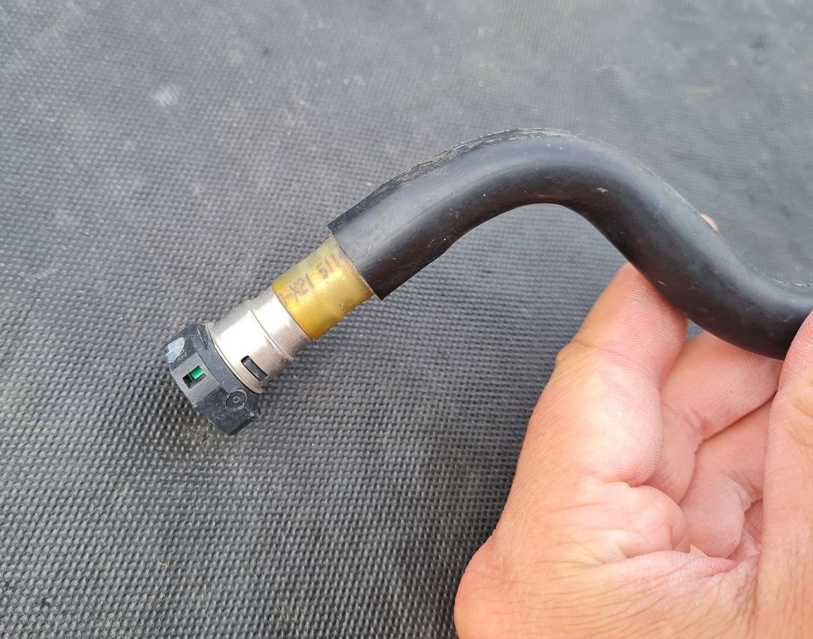 Degvielas caurule priekš RENAULT MEGANE 2011 3 Degvielas caurule priekš RENAULT MEGANE 2011