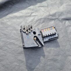 Drošinātāju bloks priekš MERCEDES BENZ CLS 320 2005