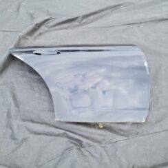 Aizmugurējās labās durvis priekš MERCEDES BENZ CLS 320 2005