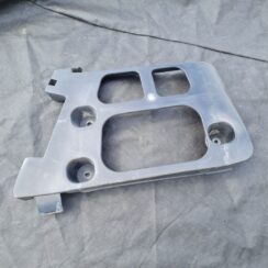 Aizmugurēja bufera kronšteins priekš PEUGEOT 407 2004