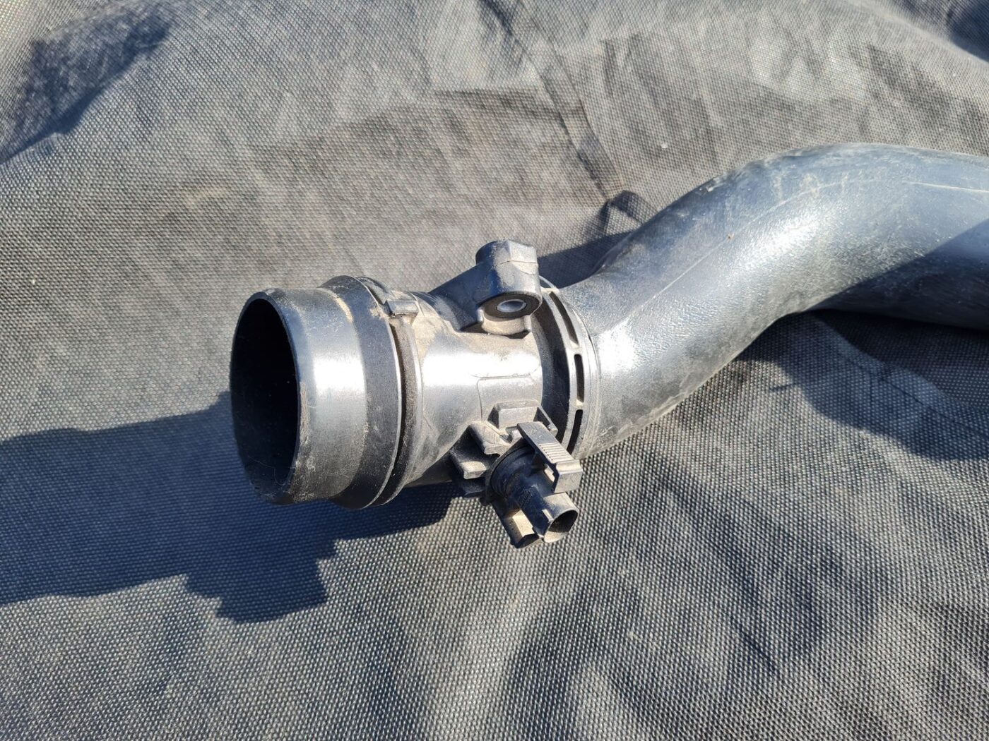 Droseļvārsta gaisa vads priekš MERCEDES BENZ E250 W212 2014