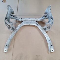 Priekšējais tilts/Priekšējais šķērsnis priekš BMW 525D E61 2007 TOURING BLACK