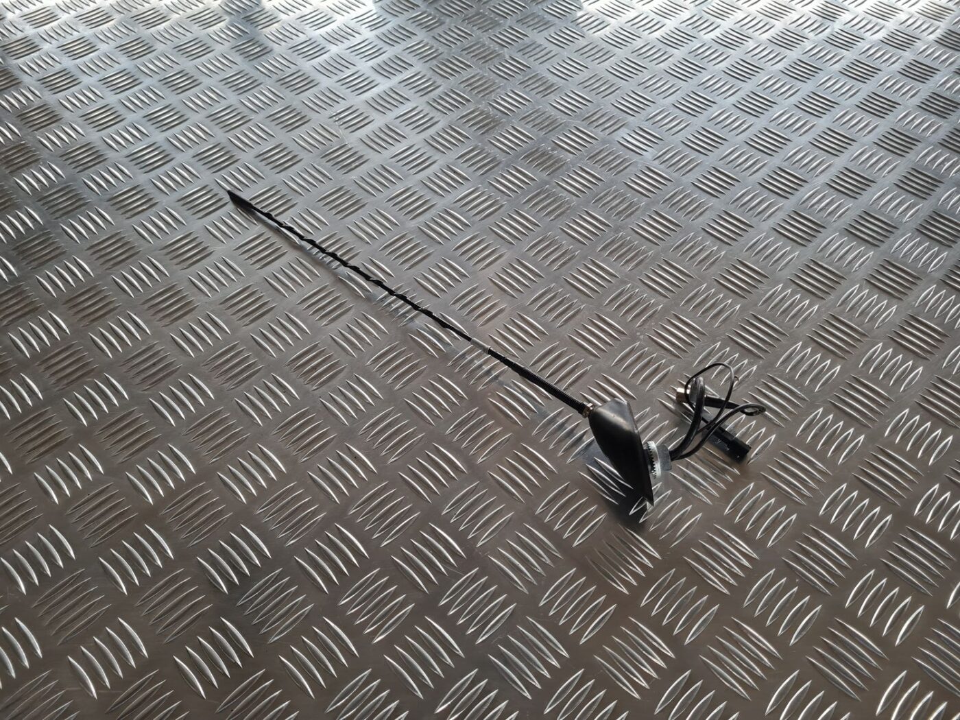 Jumta antena priekš OPEL ZAFIRA 1999 1 Jumta antena priekš OPEL ZAFIRA 1999