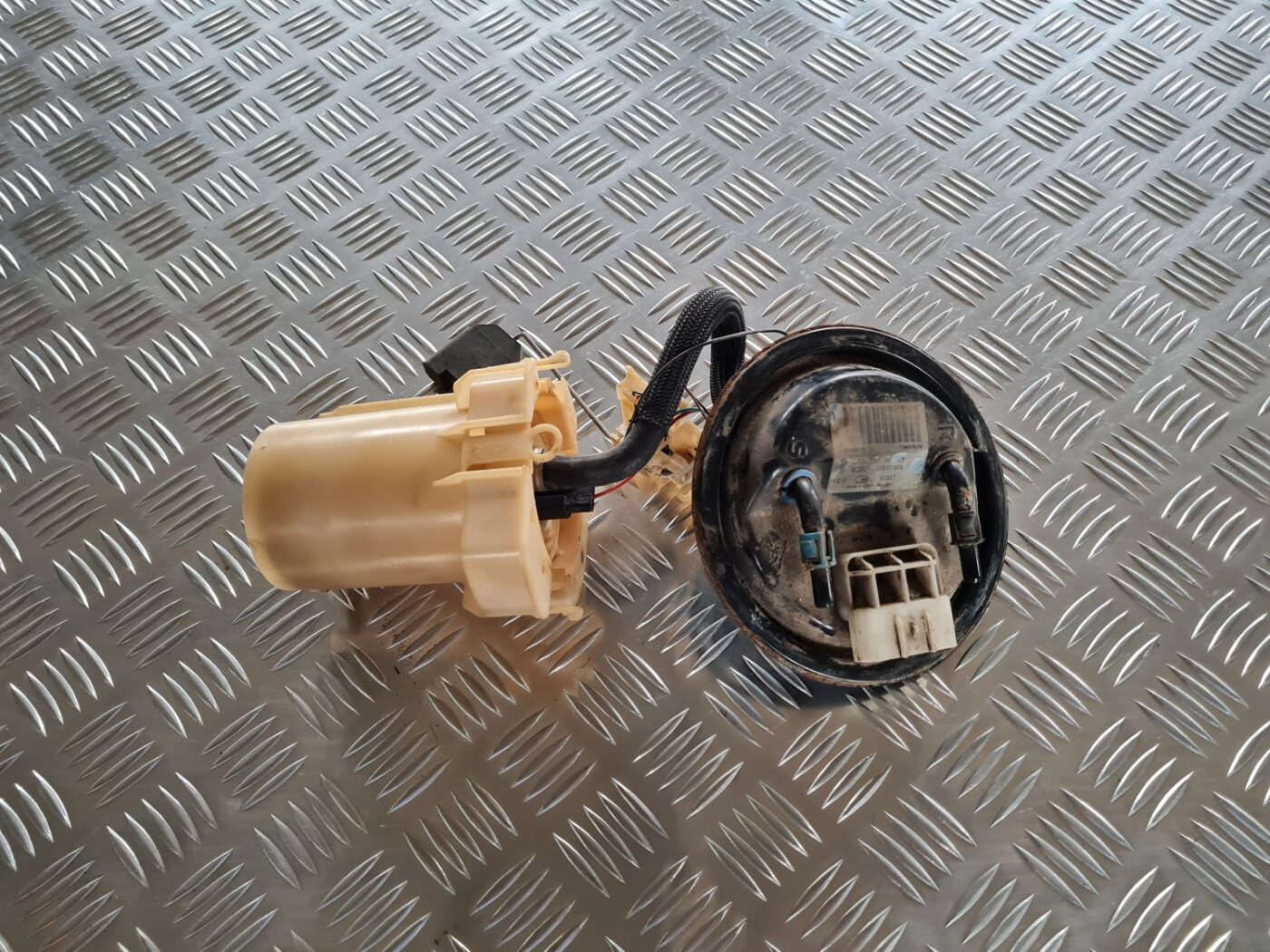 Degvielas tvertnes sūknis priekš OPEL ZAFIRA 1999