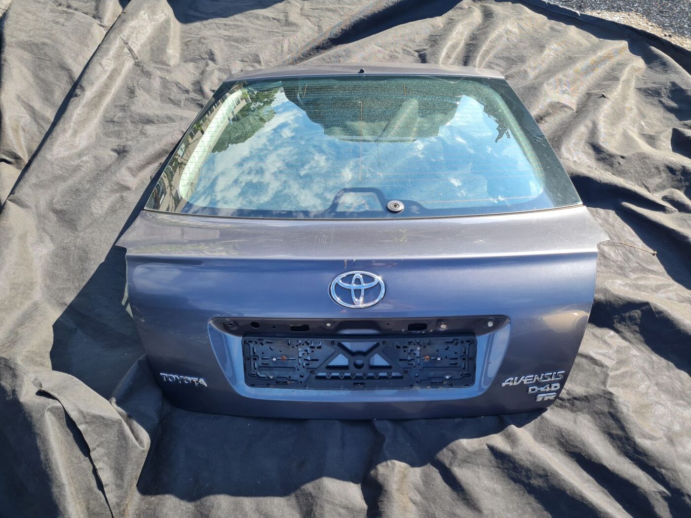Bagāžnieka vāks priekš TOYOTA AVENSIS 2008 1 Bagāžnieka vāks priekš TOYOTA AVENSIS 2008