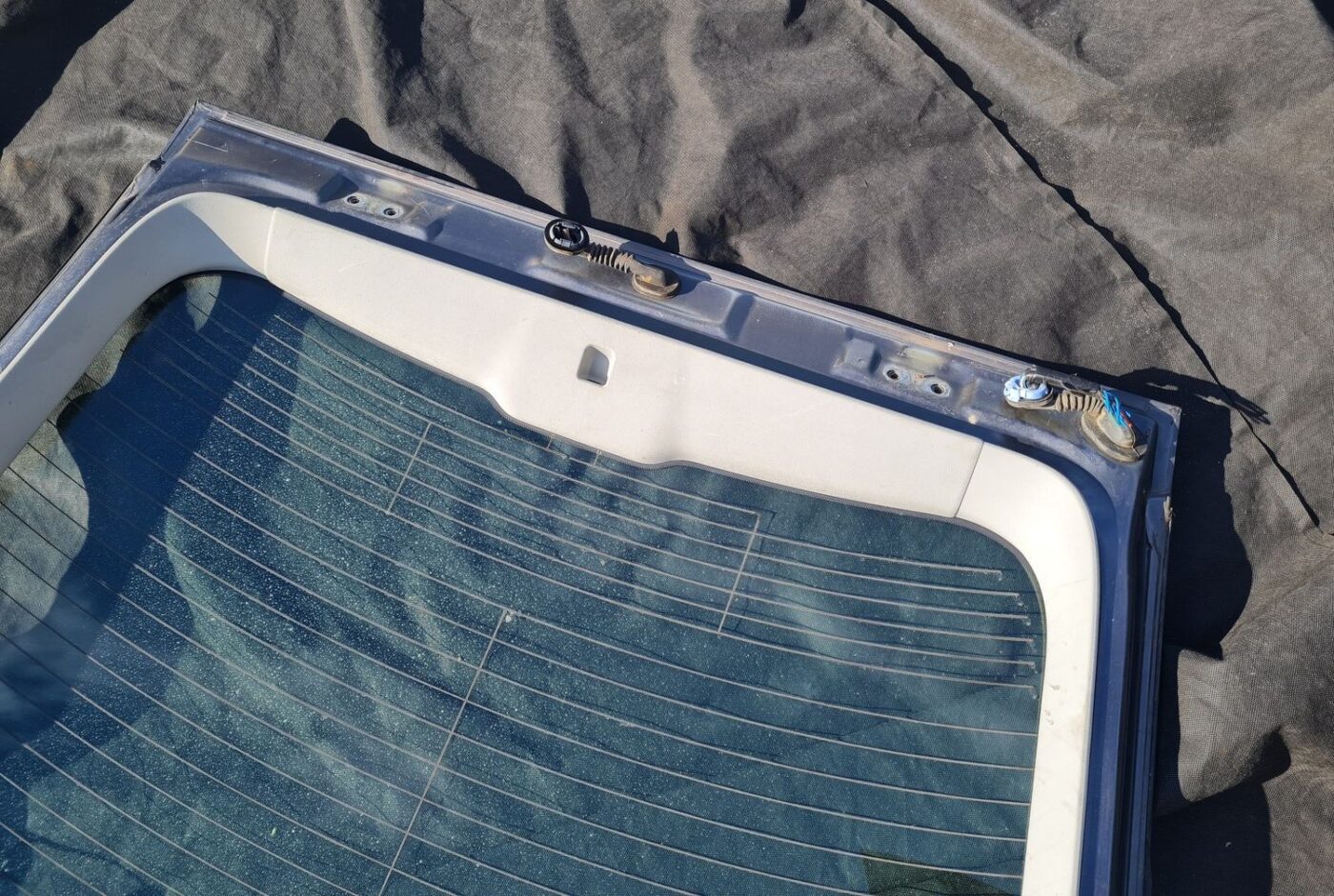 Bagāžnieka vāks priekš TOYOTA AVENSIS 2008 4 Bagāžnieka vāks priekš TOYOTA AVENSIS 2008