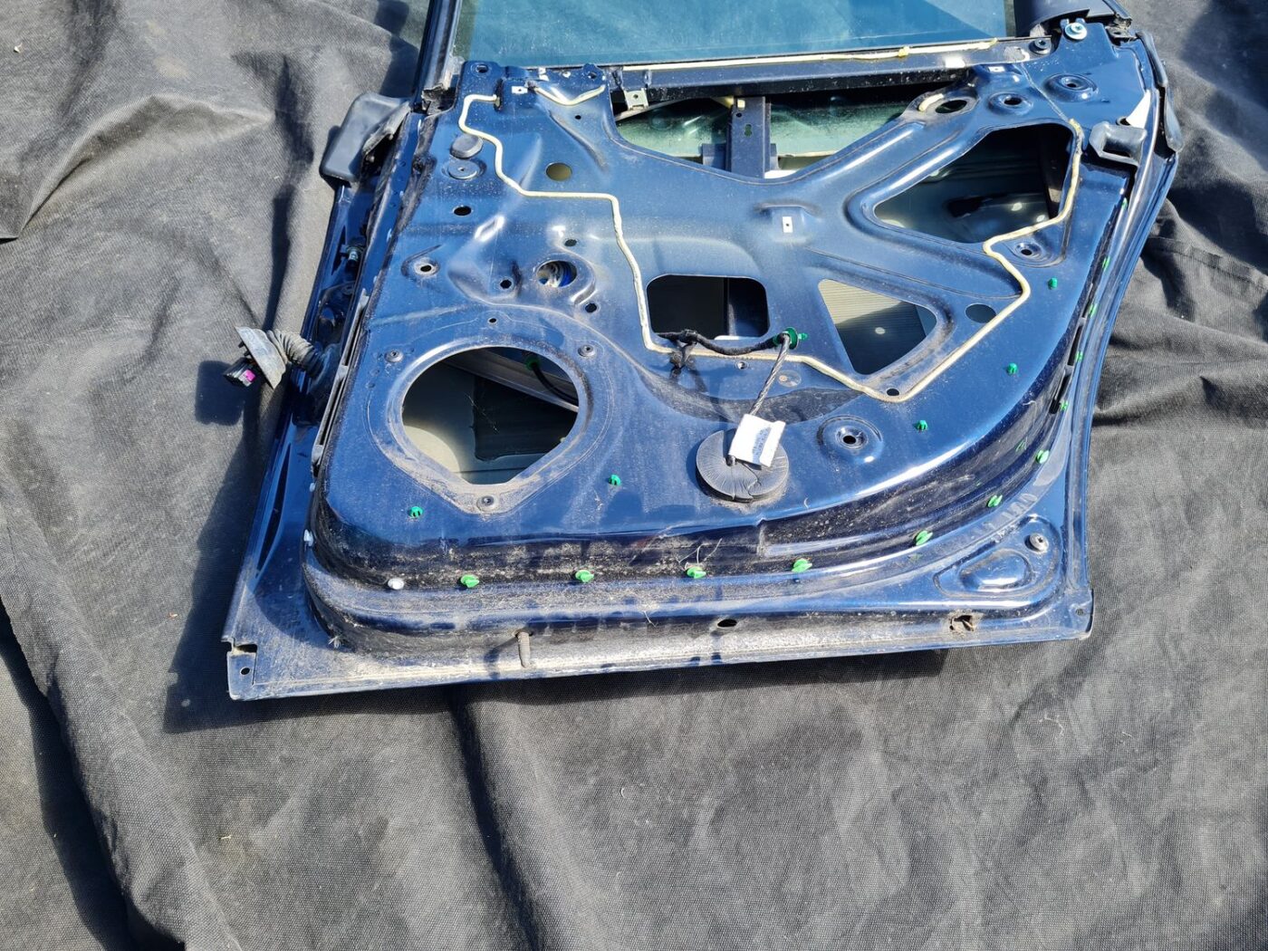 Aizmugurējās labās durvis priekš AUDI A4 AVANT 2005 3 Aizmugurējās labās durvis priekš AUDI A4 AVANT 2005