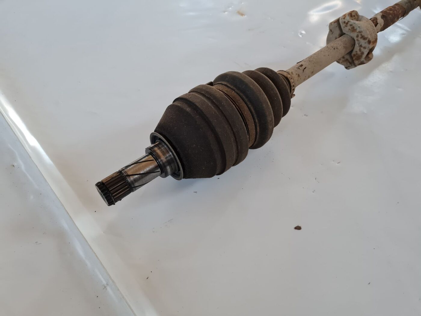 Pusass priekšēja labā priekš OPEL ZAFIRA 1999 2 Pusass priekšēja labā priekš OPEL ZAFIRA 1999