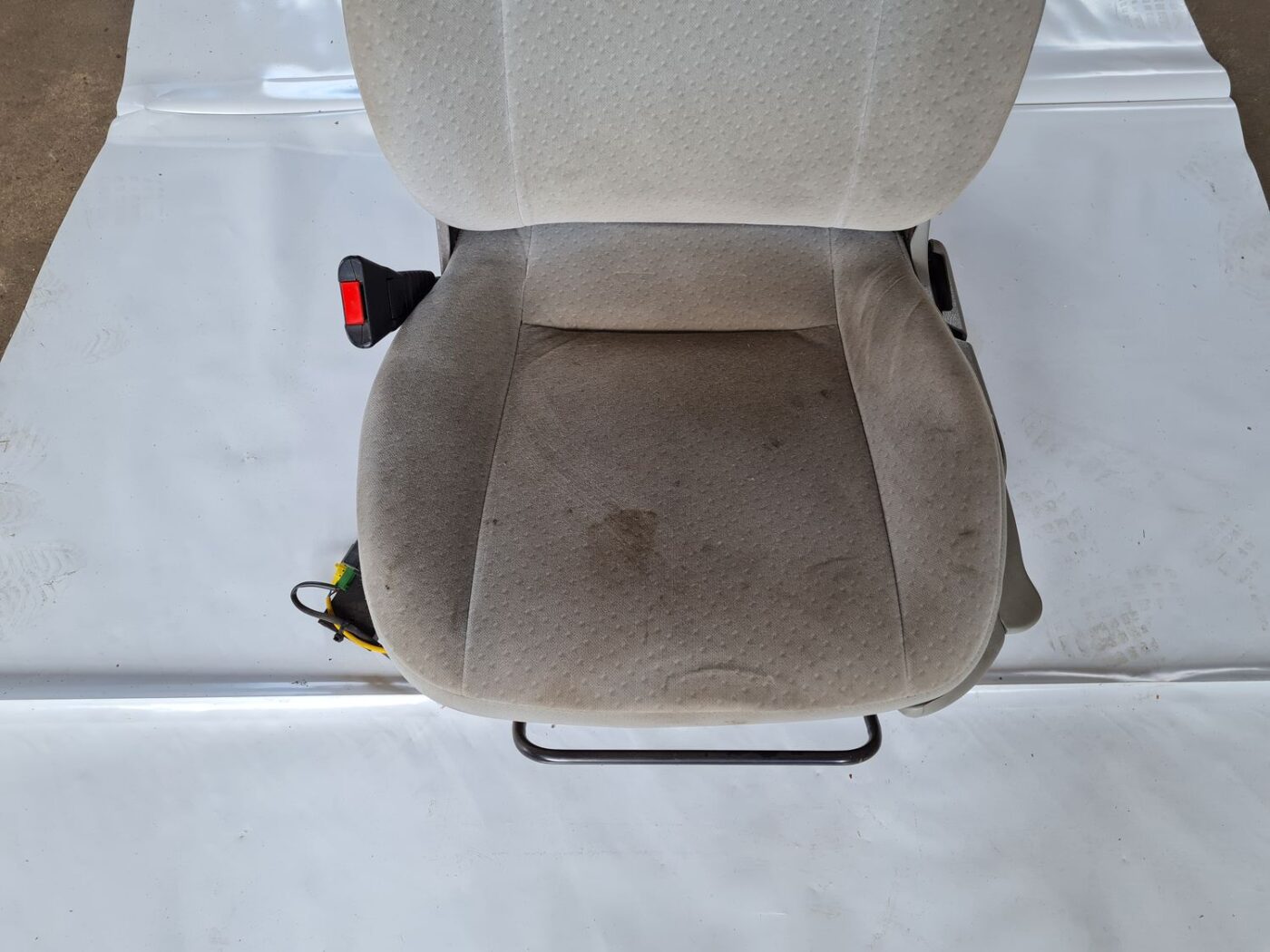 Priekšējais kreisais sēdeklis priekš OPEL ZAFIRA 1999 2 Priekšējais kreisais sēdeklis priekš OPEL ZAFIRA 1999