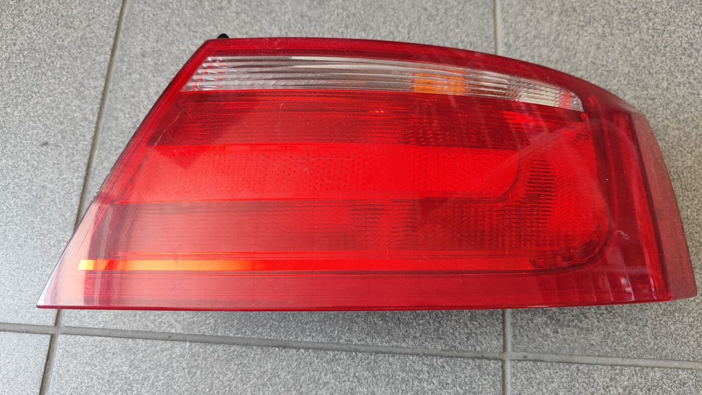 Aizmugurējais labais lukturis priekš AUDI A5 2008 8 Aizmugurējais labais lukturis priekš AUDI A5 2008