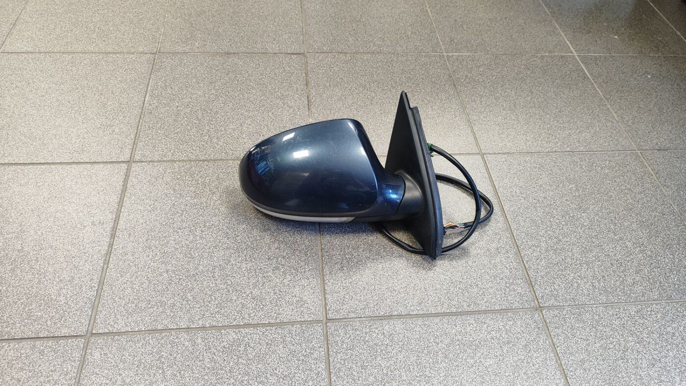 Ārējais spogulis, pa labi priekš VW PASSAT B6 2006 ANGL. UNIVERSAL 1 Ārējais spogulis, pa labi priekš VW PASSAT B6 2006 ANGL. UNIVERSAL