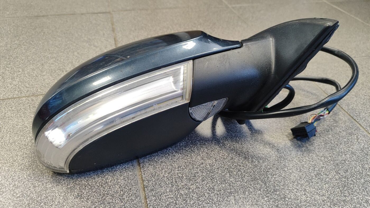 Ārējais spogulis, pa labi priekš VW PASSAT B6 2006 ANGL. UNIVERSAL 11 Ārējais spogulis, pa labi priekš VW PASSAT B6 2006 ANGL. UNIVERSAL