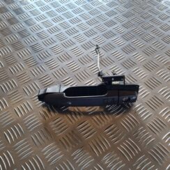 Priekšējāis kreisais durvju rokturis priekš TOYOTA AVENSIS 2007