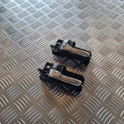 Salona durvju rokturis priekš TOYOTA AVENSIS 2007