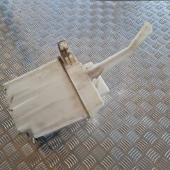 Mazgātāja šķidruma tvertne priekš TOYOTA AVENSIS 2007