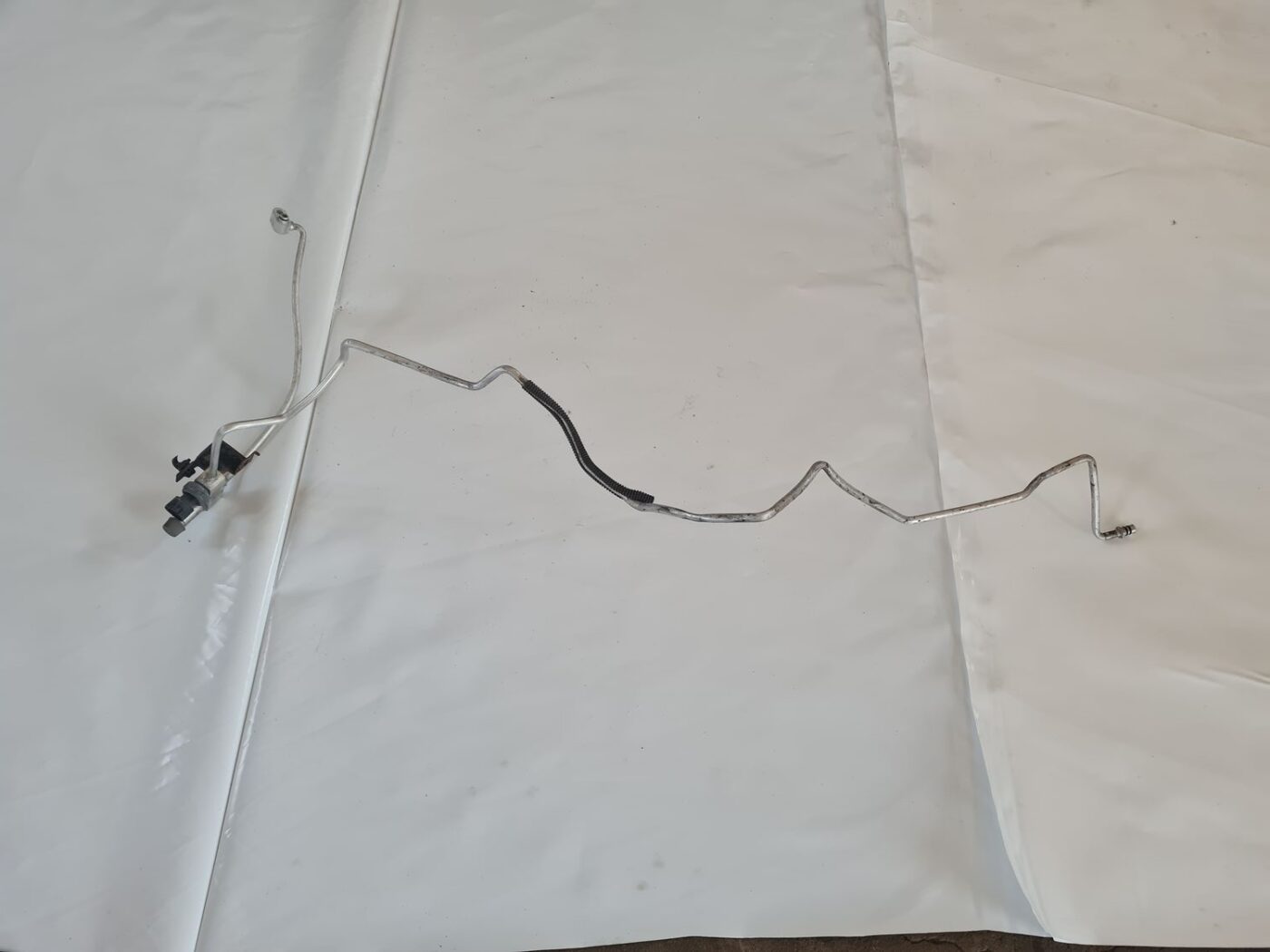 Gaisa kondicioniera galvenā caurule priekš TOYOTA AVENSIS 2007