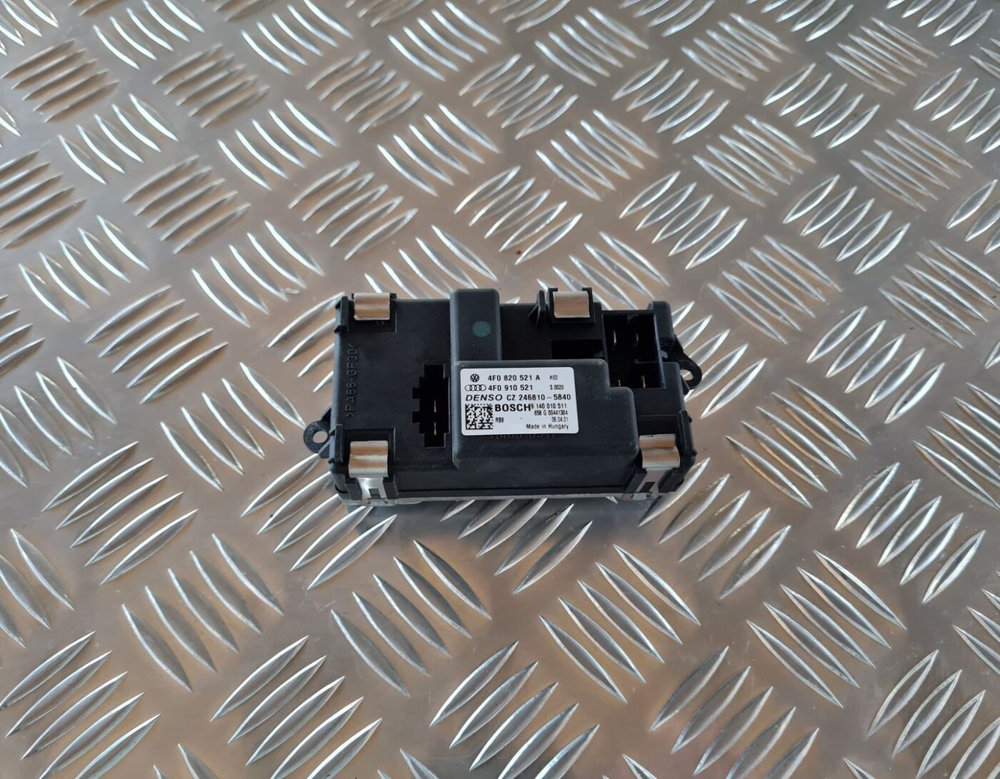 Salona ventilatora rezistors priekš AUDI A6 AVANT 2006 S-LINE 1 Salona ventilatora rezistors priekš AUDI A6 AVANT 2006 S-LINE