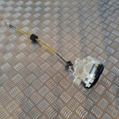 Aizmugurējo kreiso durvju slēdzene priekš AUDI A6 AVANT 2006 S-LINE