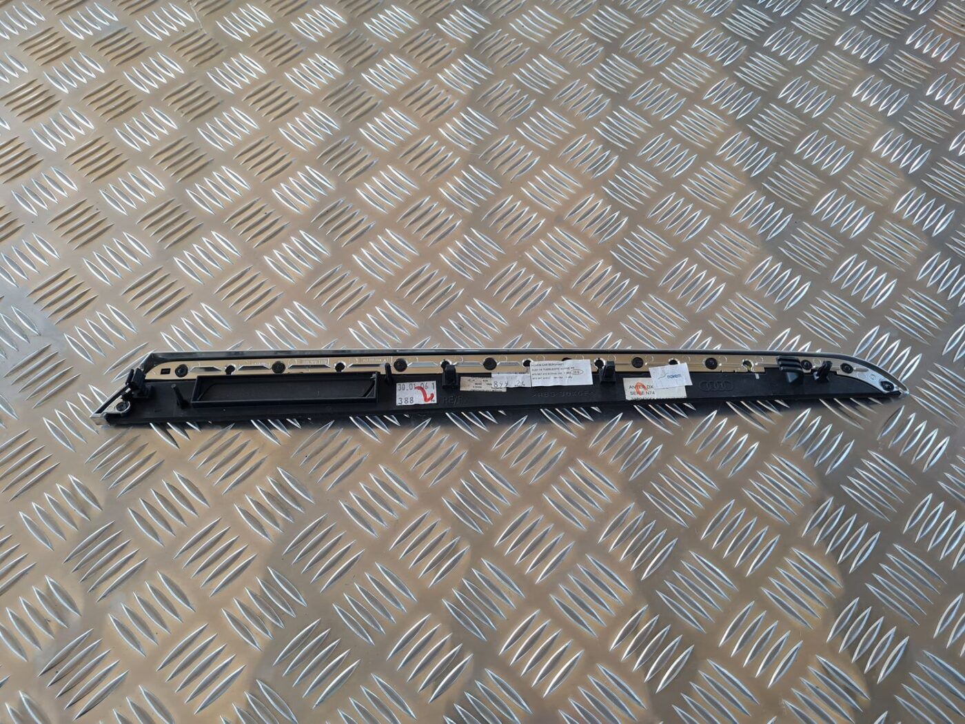 Durvju apdares uzlika priekš AUDI A6 AVANT 2006 S-LINE