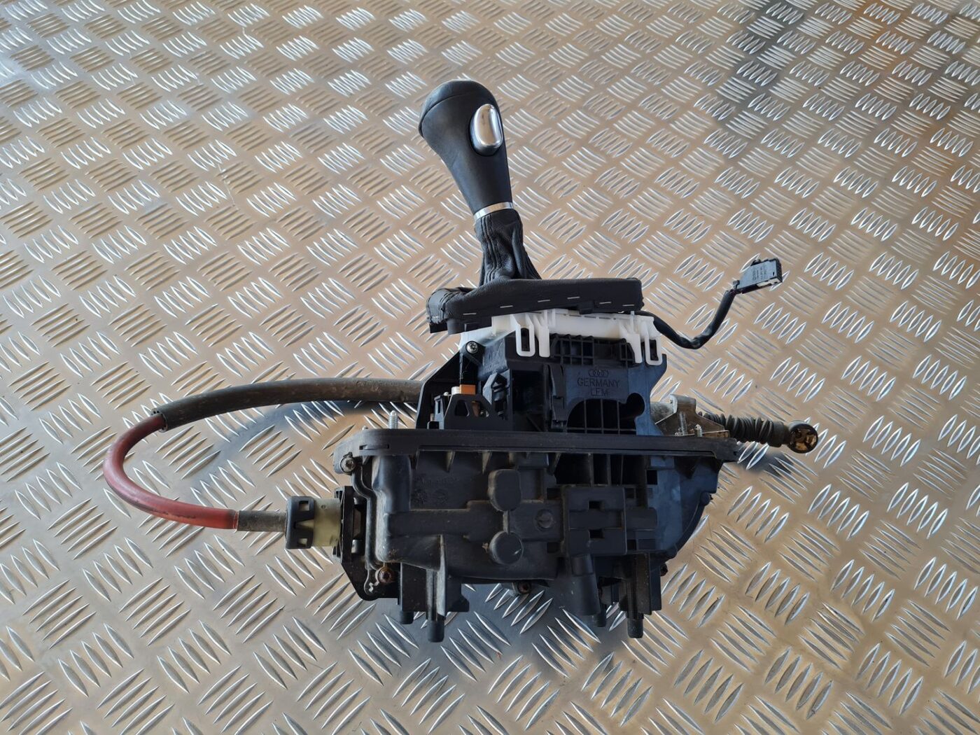 Ātrumu pārslēgšanas slēdzis priekš AUDI A6 AVANT 2006 S-LINE