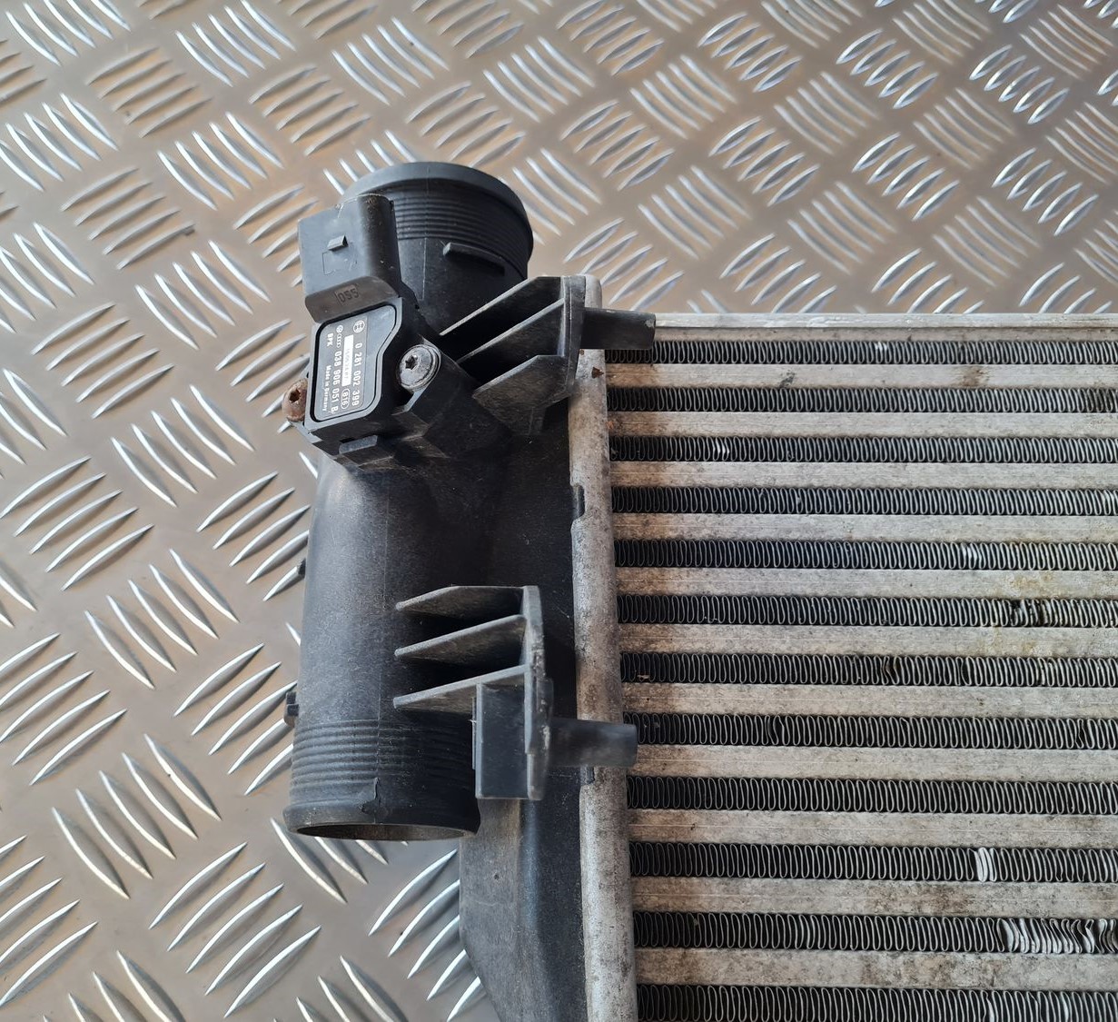 Interkūleris priekš AUDI A6 AVANT 2006 S-LINE 2 Interkūleris priekš AUDI A6 AVANT 2006 S-LINE