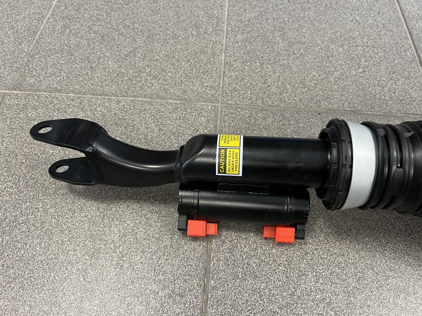 Pneimoatsperes statnis priekšējais priekš MERCEDES W222