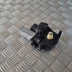 Elektrisko stiklu motors priekš AUDI A4 2000 AVANT