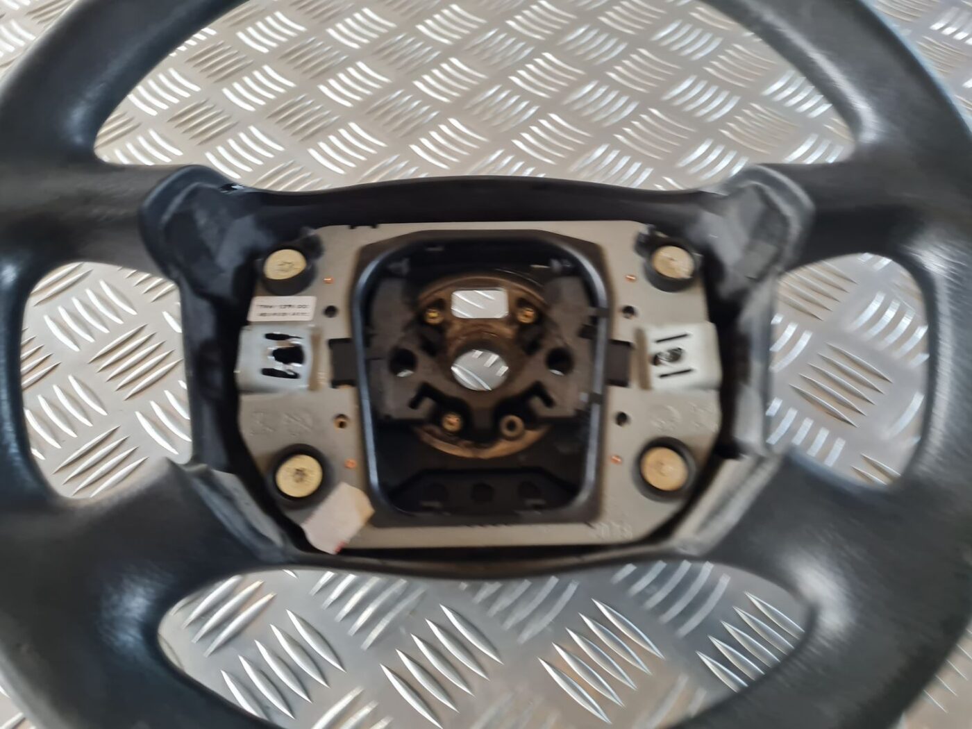 Stūre priekš AUDI A4 2000 AVANT 2 Stūre priekš AUDI A4 2000 AVANT