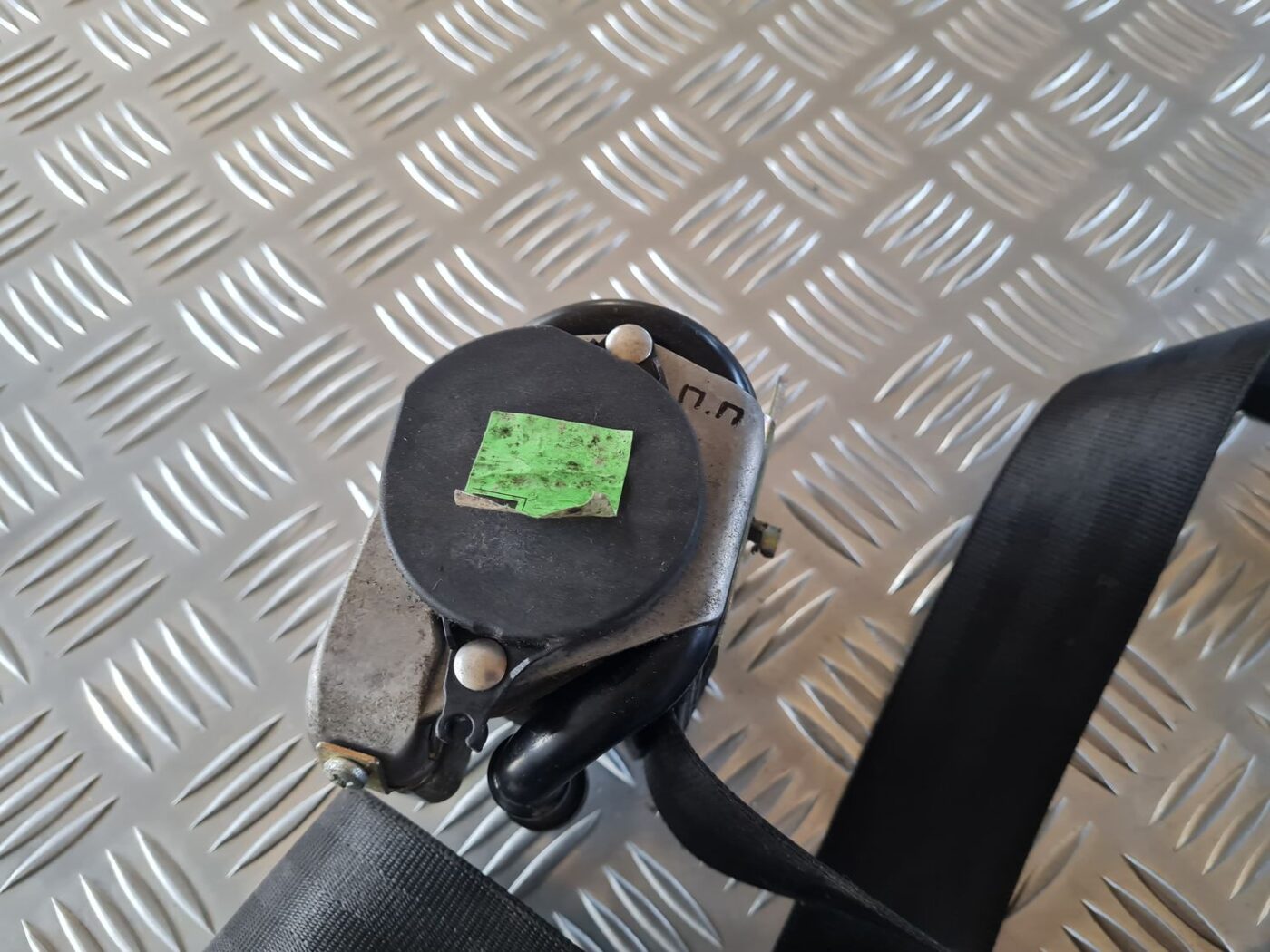 Priekšējā labā drošības josta priekš AUDI A4 2000 AVANT 2 Priekšējā labā drošības josta priekš AUDI A4 2000 AVANT