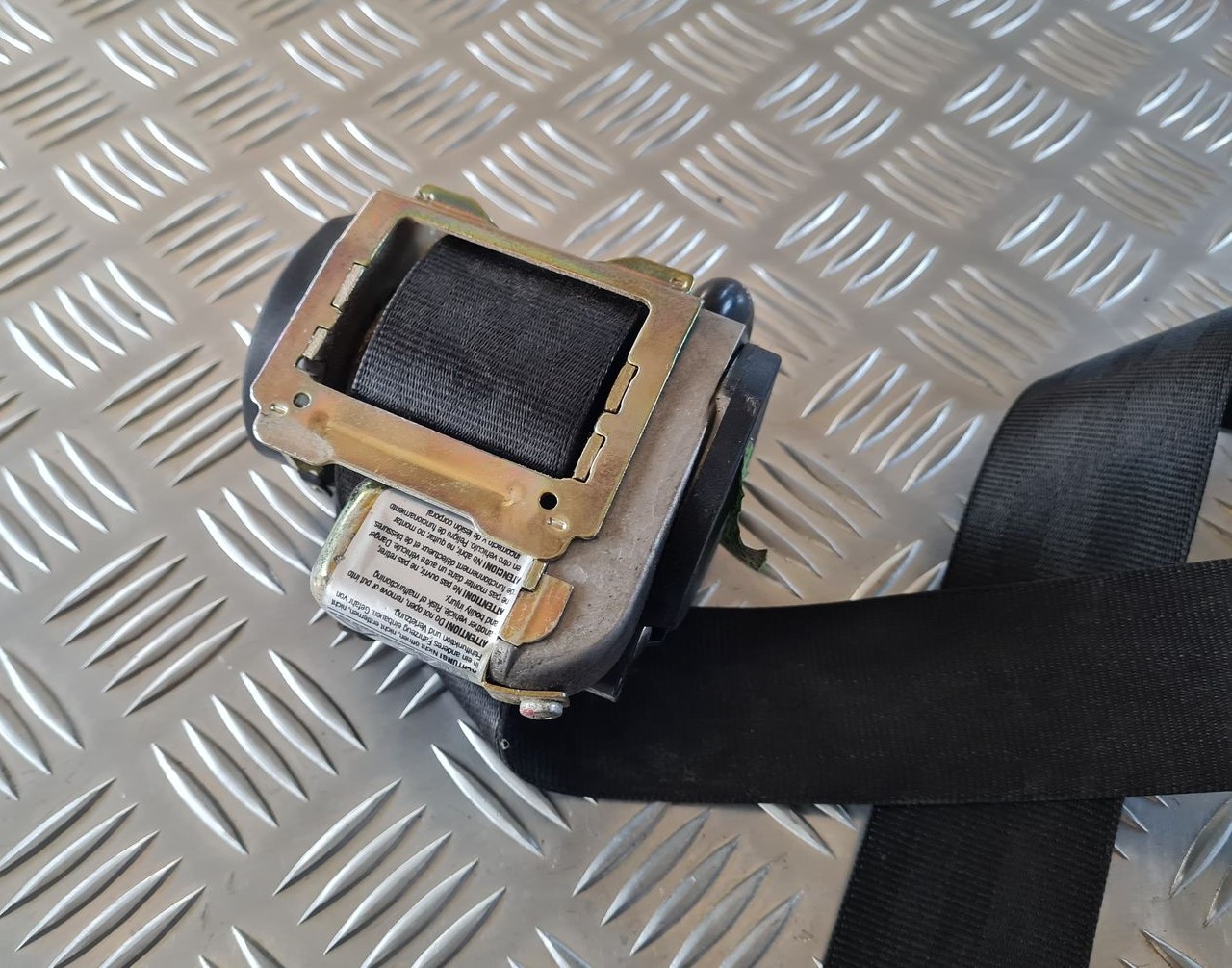 Priekšējā labā drošības josta priekš AUDI A4 2000 AVANT 4 Priekšējā labā drošības josta priekš AUDI A4 2000 AVANT