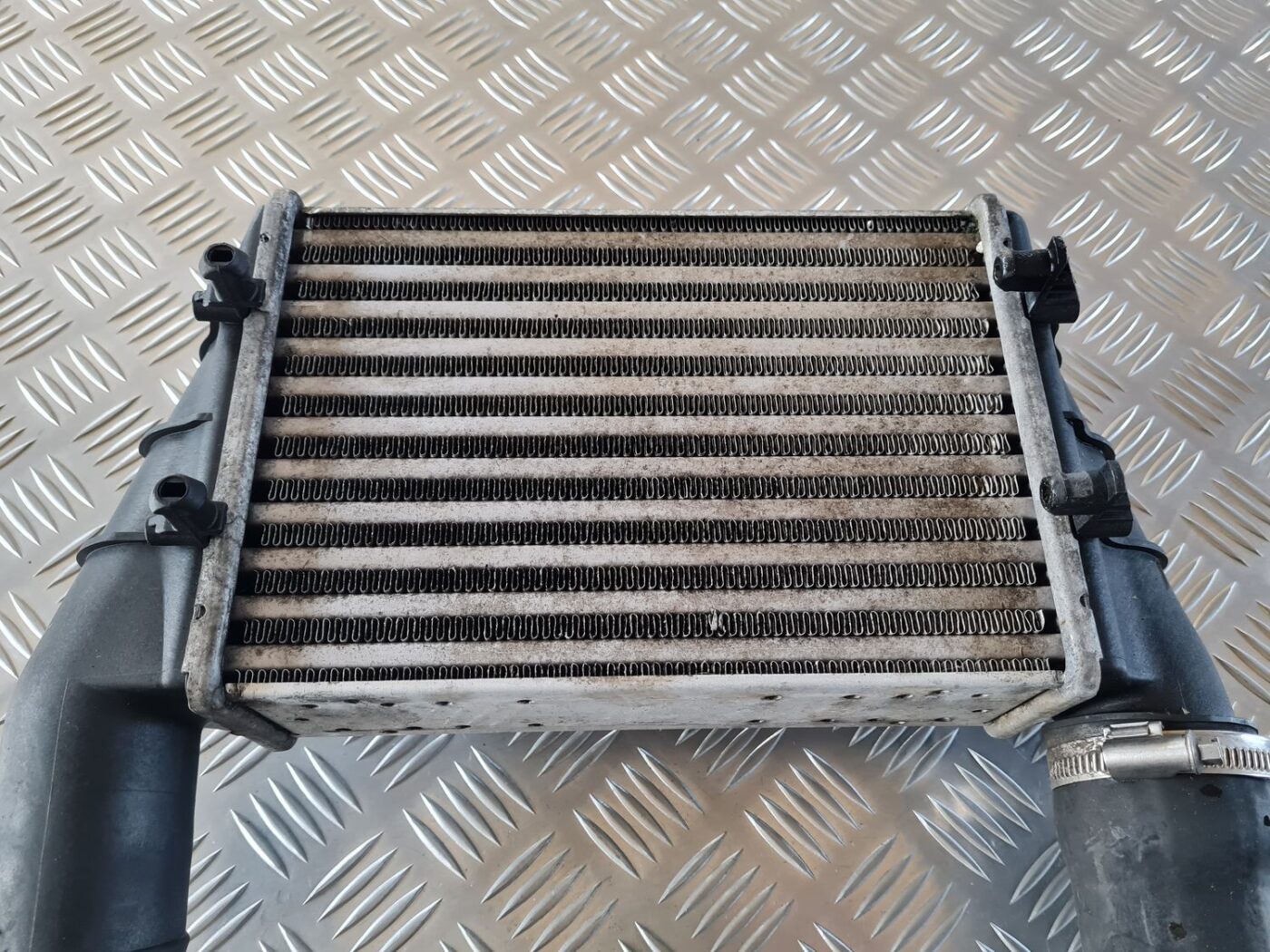 Interkūleris priekš AUDI A4 2000 AVANT 2 Interkūleris priekš AUDI A4 2000 AVANT