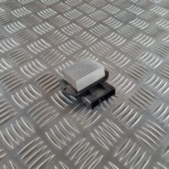 Salona ventilatora rezistors priekš TOYOTA AVENSIS 2007