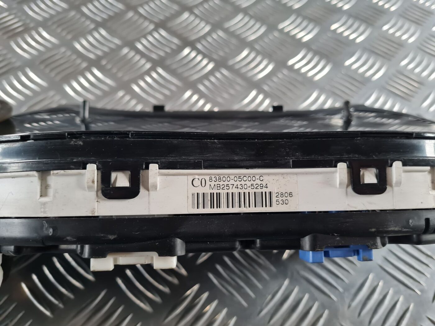 Spidometrs priekš TOYOTA AVENSIS 2007