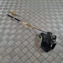 Aizmugurējo labo durvju slēdzene priekš TOYOTA AVENSIS 2007