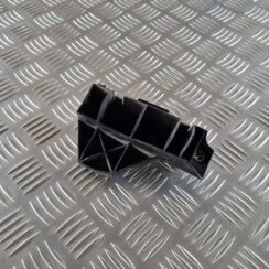 Aizmugurēja bufera kronšteins priekš TOYOTA AVENSIS 2007