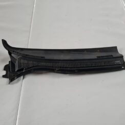 Vējstikla uzlikas (deflektora) režģis priekš TOYOTA AVENSIS 2007